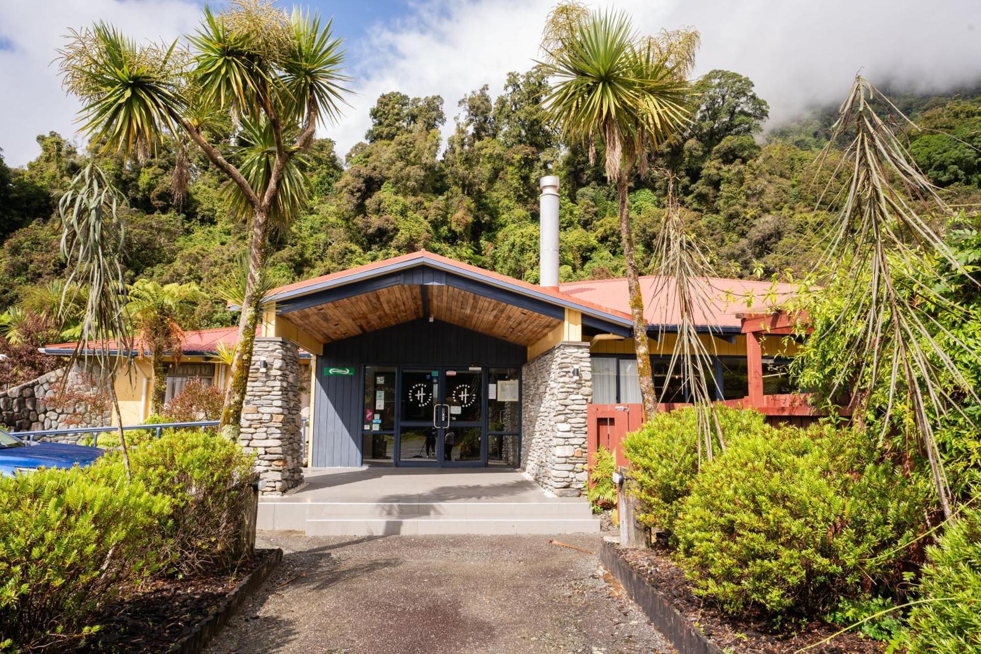 Haka House Franz Josef Vandrehjem Eksteriør billede